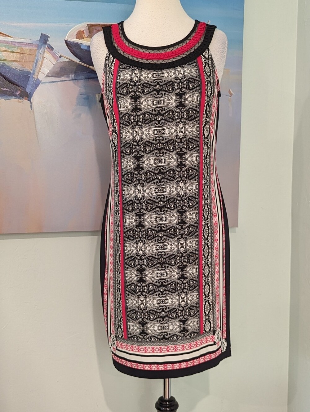 Sandra Darren Black & Pink Patterned Sleeveless Shift Dress